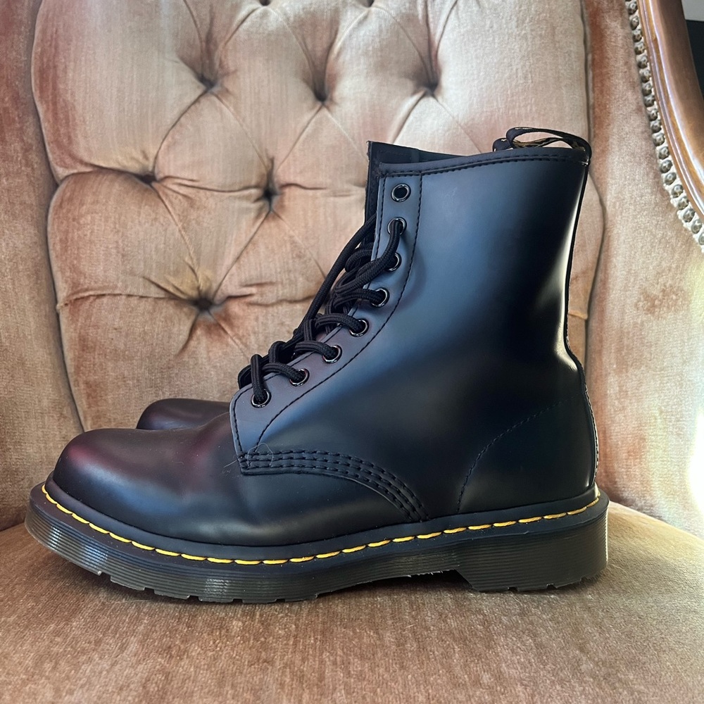 Dr. Martens 1460 Black Women’s Size 8